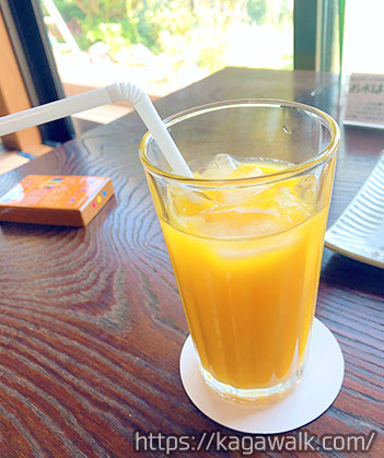 オレンジジュース 400円
