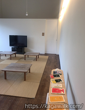 50ｍ書店の終着点には琉球畳の休憩スペース