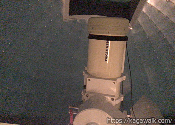30cmの反射式望遠鏡と13cm屈折式望遠鏡と6cmの太陽望遠鏡があります