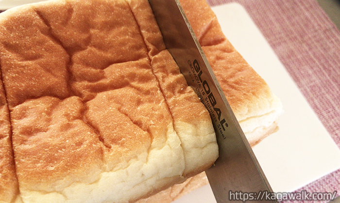 乃が美の高級生食パンはもっちりしっかりしてるので普通の包丁で綺麗に切れる