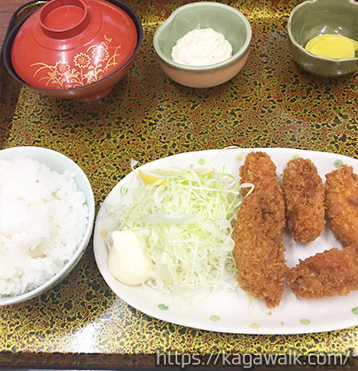 たけちゃんのカキフライ定食700円